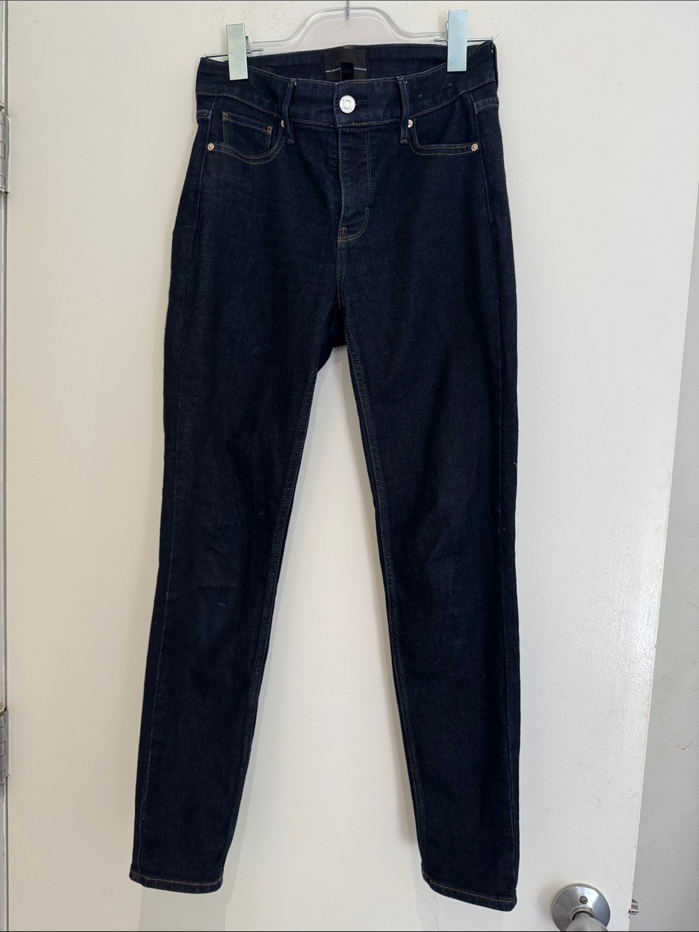White House black market Classic Women's Dark Blue Skinny Jeans. Stretchy.